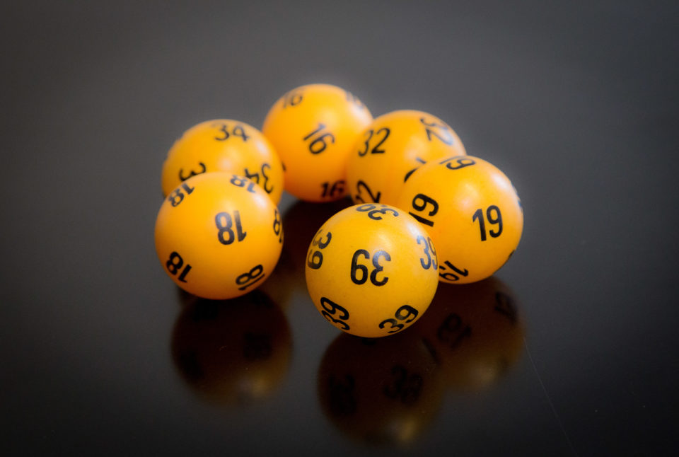 Lotto, Veikkaus